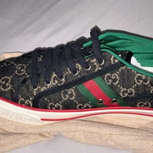 Gucci Tennis 1977 Sneakers with Green and Red Accents